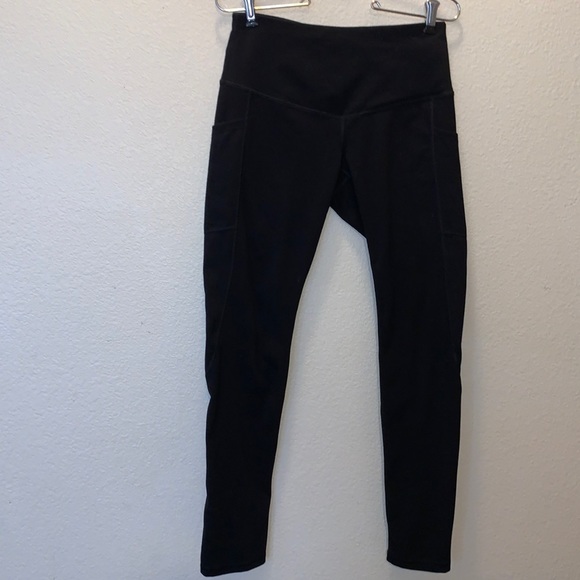 Life Sky black side pocket athletic leggings - Picture 2 of 9